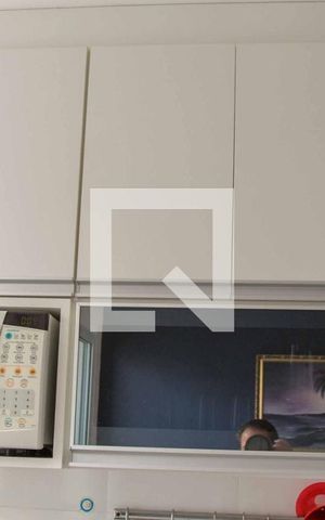 Casa à venda com 78m², 2 quartos e 2 vagasCozinha 