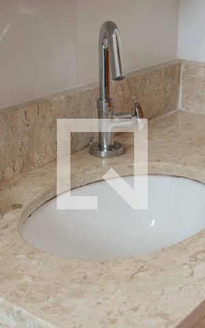Casa à venda com 78m², 2 quartos e 2 vagasBanheiro 1 