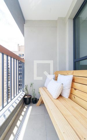 Apartamento à venda com 38m², 1 quarto e sem vaga Apartamento à venda com 38m², 1 quarto e sem vagaSala - Varanda