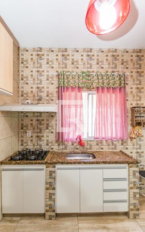 Casa à venda com 252m², 5 quartos e 2 vagas Casa à venda com 252m², 5 quartos e 2 vagasCozinha 1