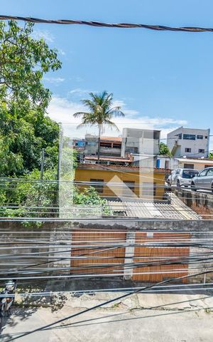 Casa à venda com 252m², 5 quartos e 2 vagas Casa à venda com 252m², 5 quartos e 2 vagasVaranda