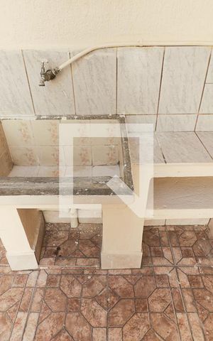 Casa para alugar com 20m², 1 quarto e sem vagaÁrea de Serviço