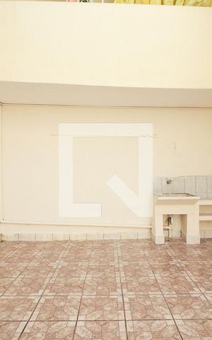 Casa para alugar com 20m², 1 quarto e sem vagaÁrea de Serviço