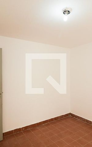 Casa para alugar com 20m², 1 quarto e sem vagaSala/Quarto