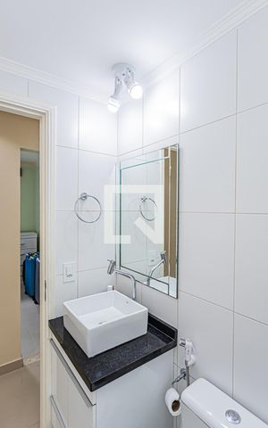 Apartamento para alugar com 61m², 3 quartos e 1 vaga Apartamento para alugar com 61m², 3 quartos e 1 vagaBanheiro