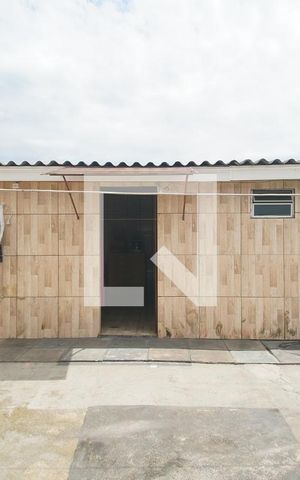 Casa à venda com 140m², 3 quartos e 2 vagas Casa à venda com 140m², 3 quartos e 2 vagasÁrea Externa