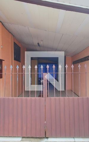Casa à venda com 140m², 3 quartos e 2 vagas Casa à venda com 140m², 3 quartos e 2 vagasFachada interna