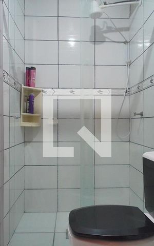 Casa à venda com 140m², 3 quartos e 2 vagas Casa à venda com 140m², 3 quartos e 2 vagasBanheiro