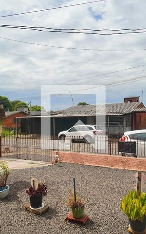 Casa à venda com 140m², 3 quartos e 2 vagas Casa à venda com 140m², 3 quartos e 2 vagasÁrea externa