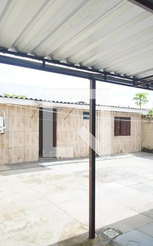 Casa à venda com 140m², 3 quartos e 2 vagas Casa à venda com 140m², 3 quartos e 2 vagasÁrea Externa
