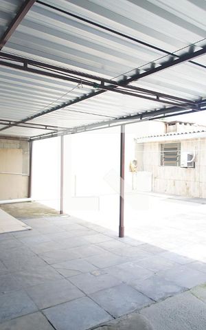 Casa à venda com 140m², 3 quartos e 2 vagas Casa à venda com 140m², 3 quartos e 2 vagasÁrea Externa