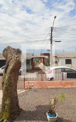 Casa à venda com 140m², 3 quartos e 2 vagas Casa à venda com 140m², 3 quartos e 2 vagasÁrea externa