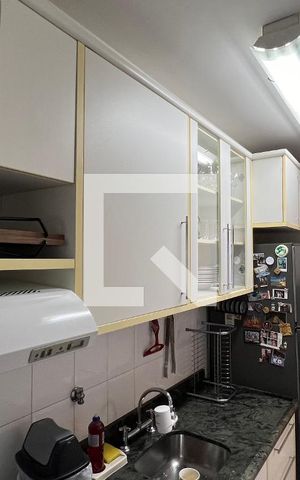 Apartamento para alugar com 70m², 2 quartos e 1 vaga Apartamento para alugar com 70m², 2 quartos e 1 vagaCozinha - Armários