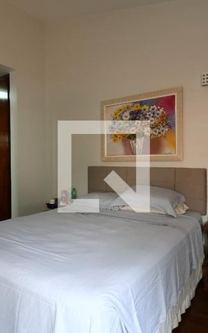 Casa à venda com 300m², 4 quartos e 4 vagasSuíte