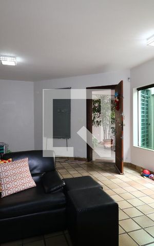 Casa à venda com 300m², 4 quartos e 4 vagasSala