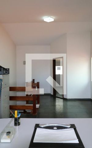 Casa à venda com 300m², 4 quartos e 4 vagasEscritório