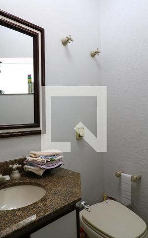 Casa à venda com 300m², 4 quartos e 4 vagasLavabo