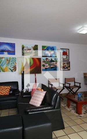 Casa à venda com 300m², 4 quartos e 4 vagasSala