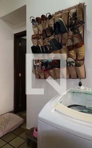 Casa à venda com 300m², 4 quartos e 4 vagasÁrea de Serviço