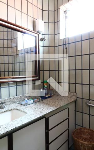 Casa à venda com 300m², 4 quartos e 4 vagasBanheiro Socail