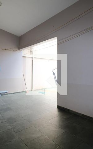 Casa à venda com 300m², 4 quartos e 4 vagasÁrea de Serviço