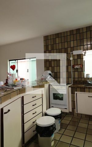 Casa à venda com 300m², 4 quartos e 4 vagasCozinha