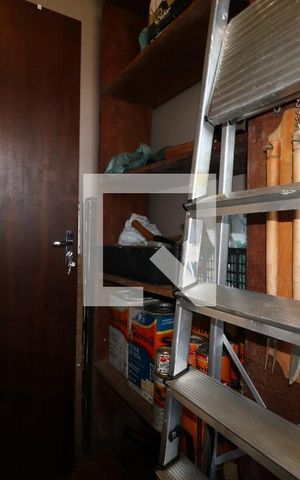 Casa à venda com 300m², 4 quartos e 4 vagasQuarto de Serviço