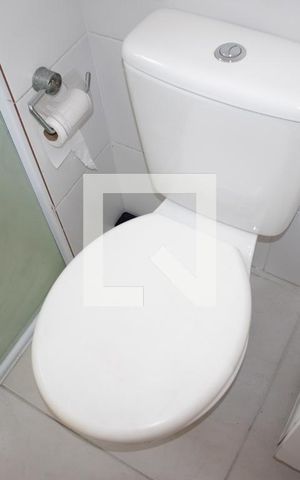 Apartamento para alugar com 36m², 2 quartos e sem vagaBanheiro