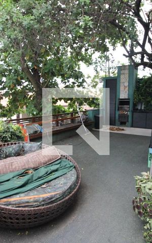 Casa à venda com 110m², 3 quartos e sem vagaQuintal