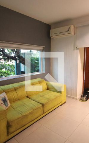 Casa à venda com 110m², 3 quartos e sem vagaSala