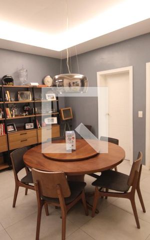 Casa à venda com 110m², 3 quartos e sem vagaSala de Jantar
