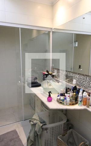 Casa à venda com 110m², 3 quartos e sem vagaBanheiro da Suíte