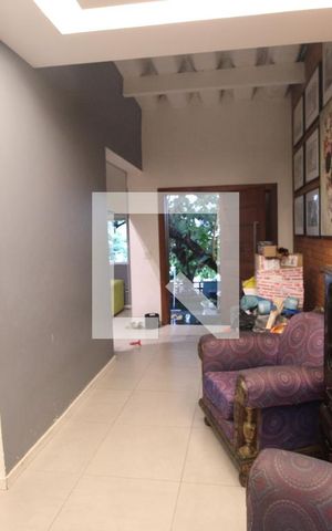 Casa à venda com 110m², 3 quartos e sem vagaSala