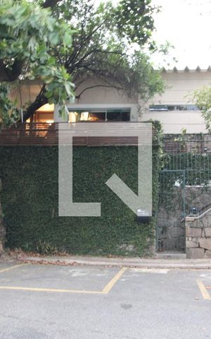 Casa à venda com 110m², 3 quartos e sem vagaFachada