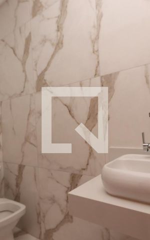 Casa à venda com 125m², 3 quartos e 2 vagasBanheiro