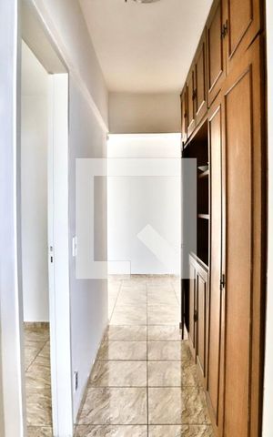 Apartamento à venda com 58m², 2 quartos e sem vaga Apartamento à venda com 58m², 2 quartos e sem vagaCorredor
