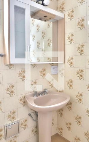 Apartamento à venda com 58m², 2 quartos e sem vaga Apartamento à venda com 58m², 2 quartos e sem vagaBanheiro