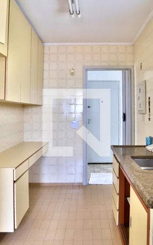 Apartamento à venda com 58m², 2 quartos e sem vaga Apartamento à venda com 58m², 2 quartos e sem vagaCozinha