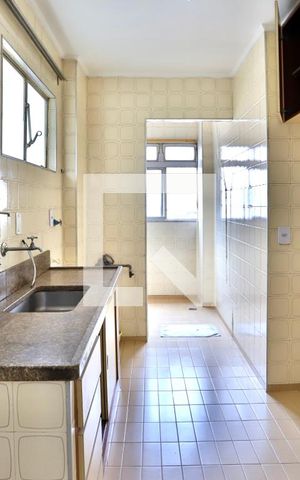 Apartamento à venda com 58m², 2 quartos e sem vaga Apartamento à venda com 58m², 2 quartos e sem vagaCozinha