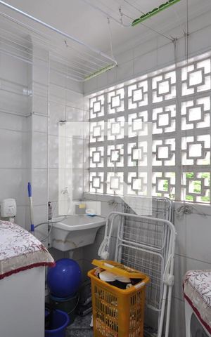 Apartamento à venda com 100m², 2 quartos e 1 vagaÁrea de Serviço