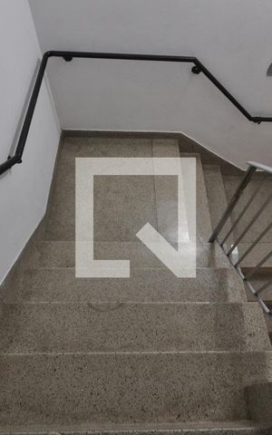 Apartamento à venda com 100m², 2 quartos e 1 vagaEscada