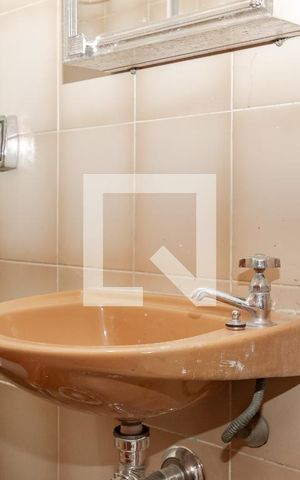 Apartamento à venda com 286m², 4 quartos e 4 vagas Apartamento à venda com 286m², 4 quartos e 4 vagasBanheiro de Serviço