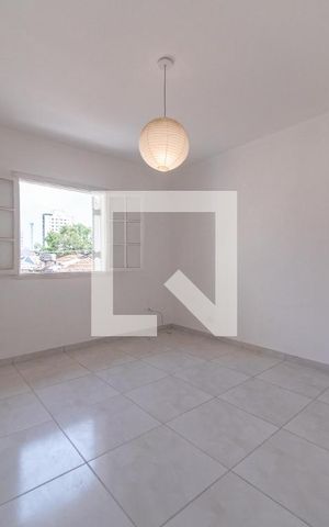 Casa para alugar com 107m², 2 quartos e 2 vagasQuarto 1