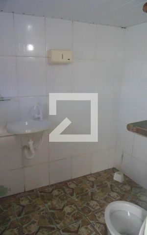 Casa para alugar com 410m², 5 quartos e 7 vagasBanheiro Piscina 