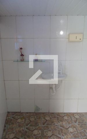 Casa para alugar com 410m², 5 quartos e 7 vagasBanheiro Piscina 