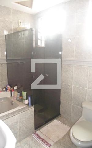 Casa para alugar com 410m², 5 quartos e 7 vagasBanheiro da Suíte 2