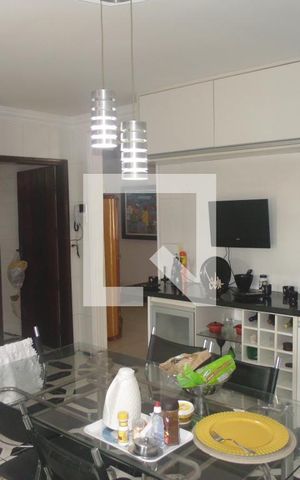 Casa para alugar com 410m², 5 quartos e 7 vagasCozinha 