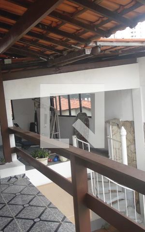 Casa para alugar com 410m², 5 quartos e 7 vagasSacada do Quarto 1