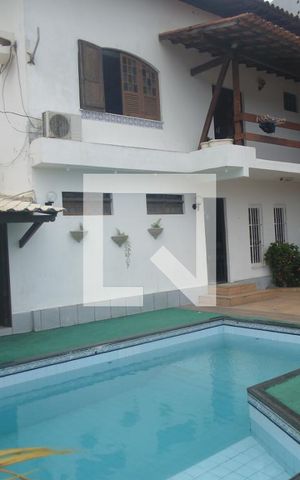 Casa para alugar com 410m², 5 quartos e 7 vagasÁrea comum - Piscina