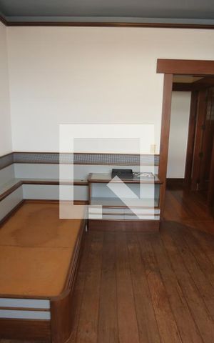Casa à venda com 1800m², 5 quartos e 6 vagasQuarto3